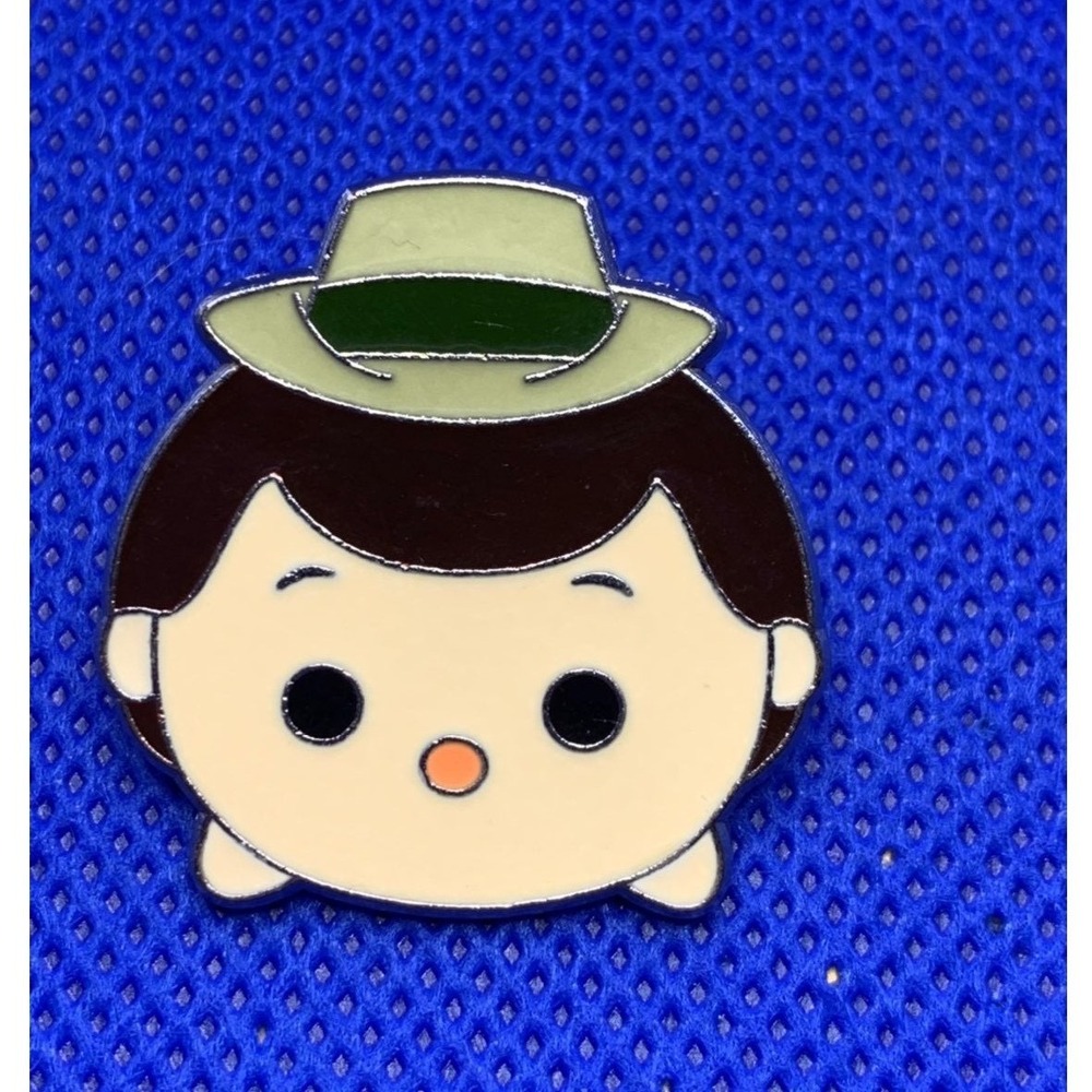 2017 Jungle Cruise Skipper Disney trading pin Tsum Adventureland Booster Pack